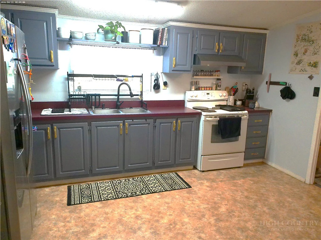 Image number 24 for the current listing