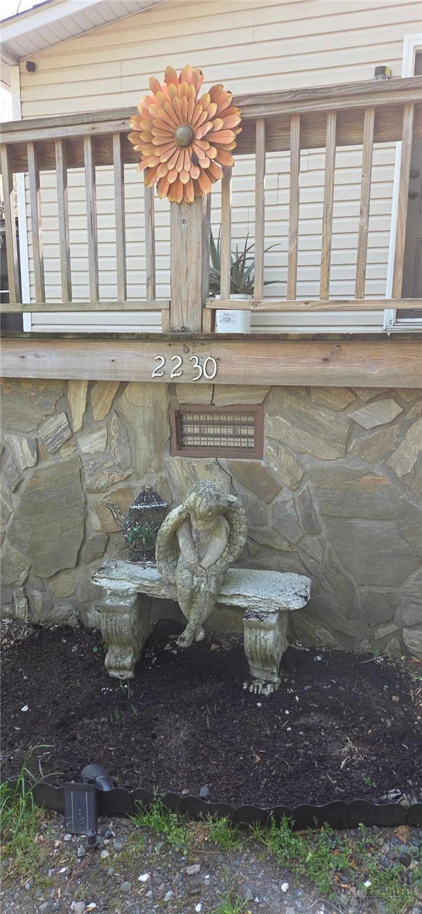 Image number 3 for the current listing