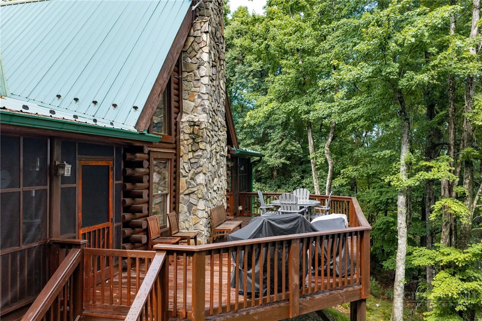 Image number 14 for the current listing