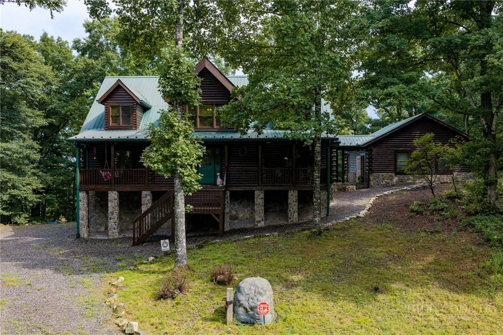 Image number 2 for the current listing