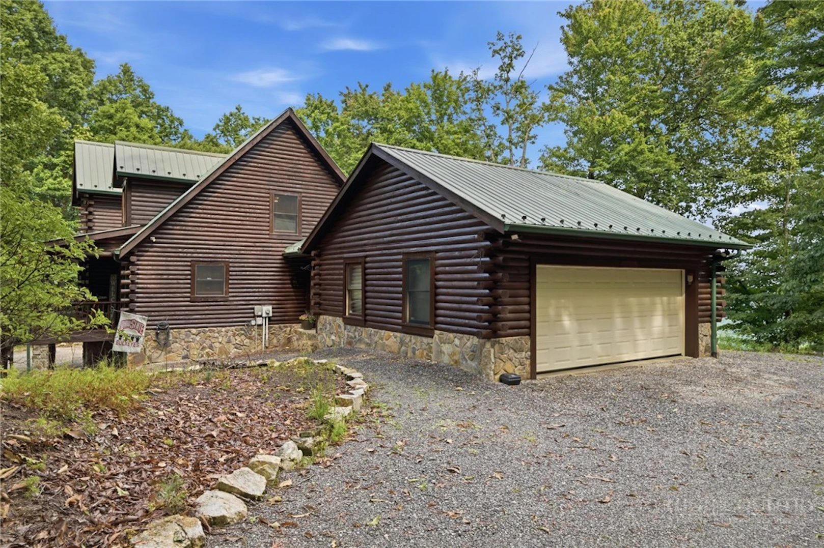Image number 3 for the current listing