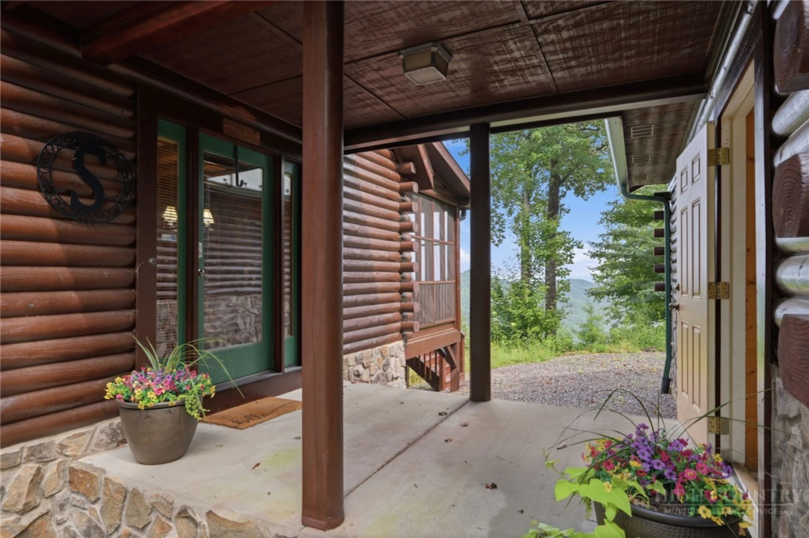 Image number 11 for the current listing
