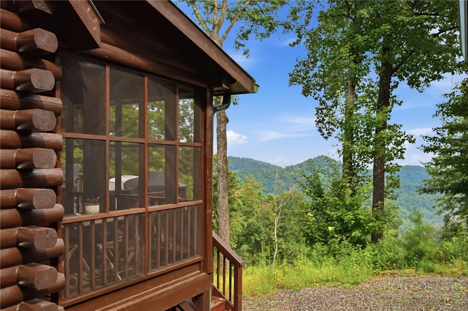 Image number 13 for the current listing