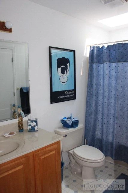 Image number 14 for the current listing
