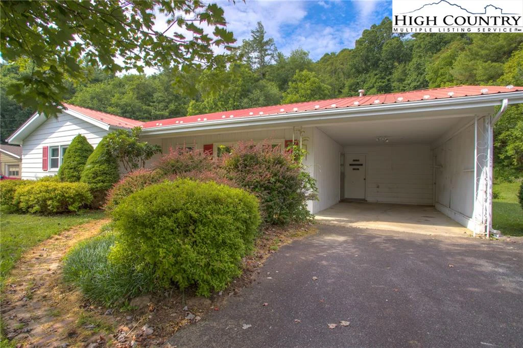 Image number 19 for the current listing