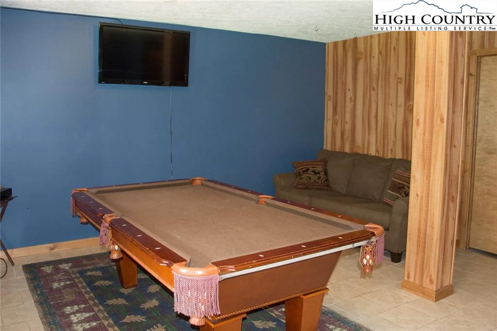 Image number 8 for the current listing