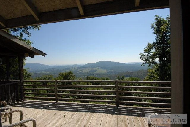 Image number 6 for the current listing