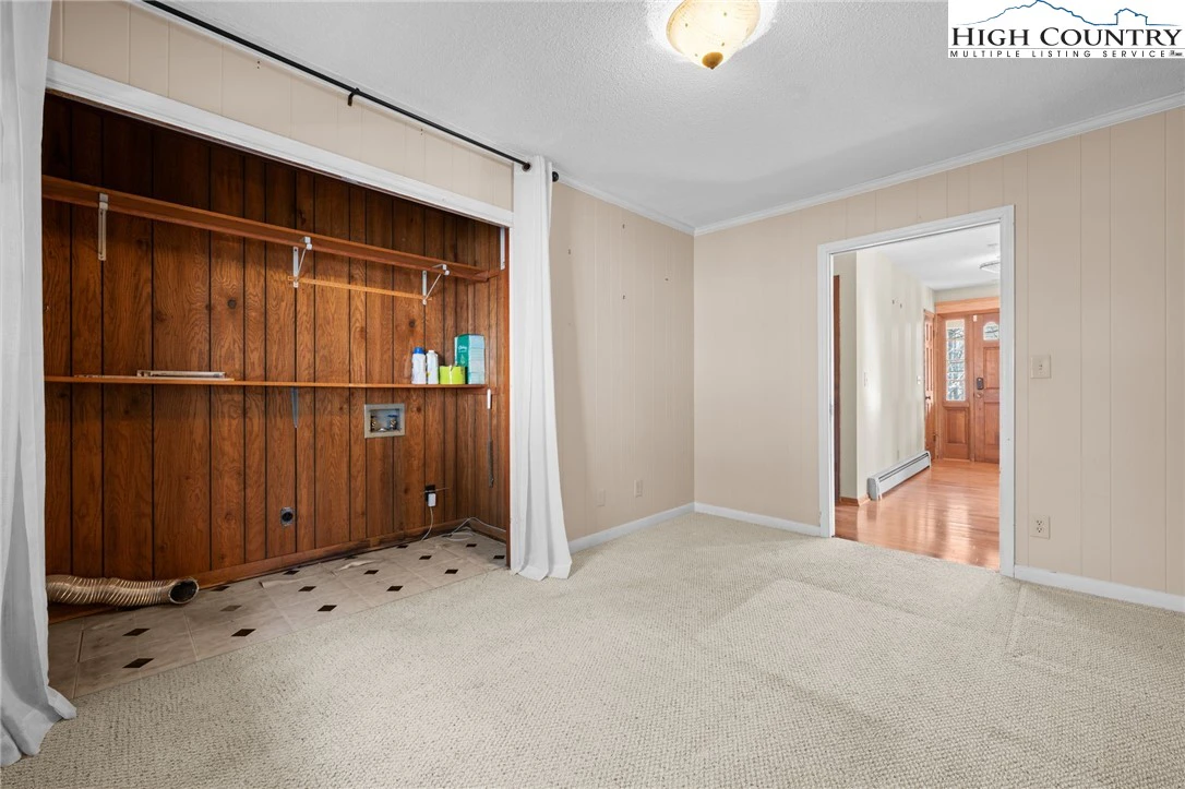 Image number 12 for the current listing