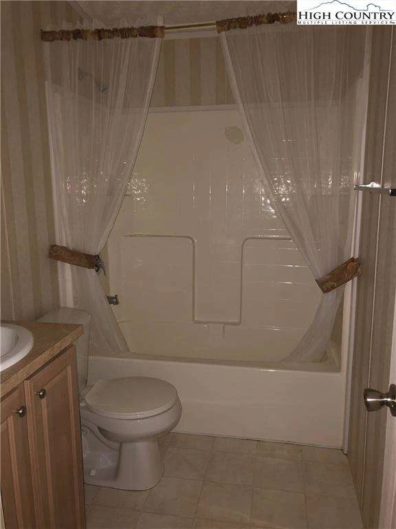 Image number 5 for the current listing