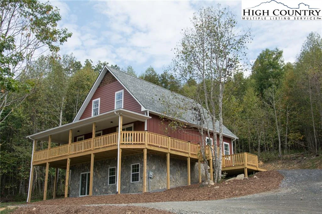 Image number 1 for the current listing