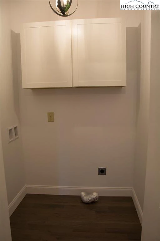 Image number 3 for the current listing
