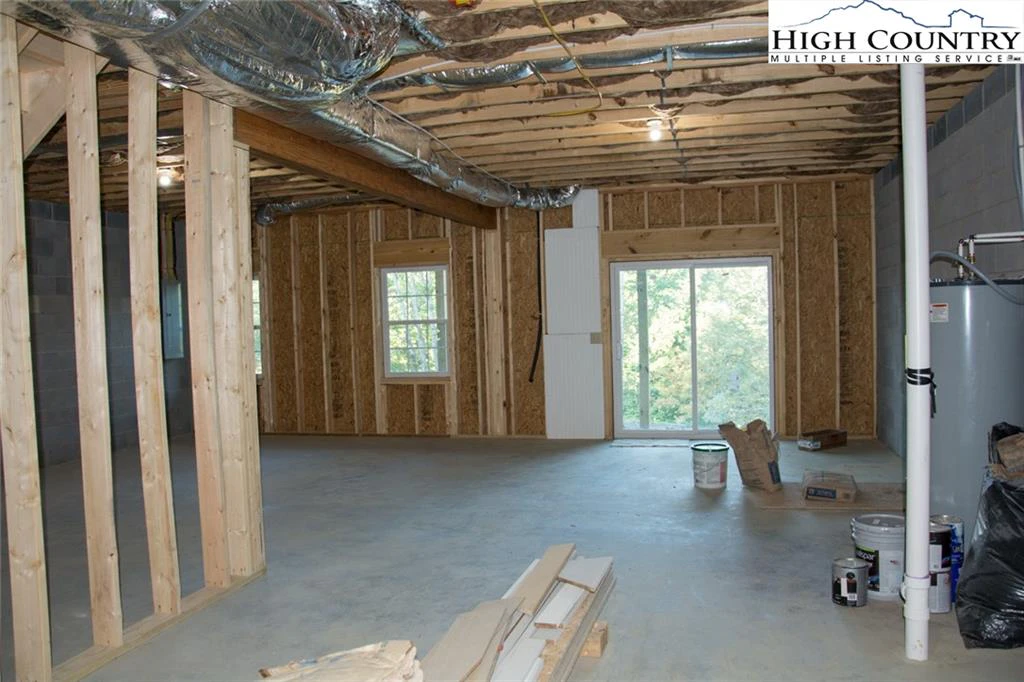 Image number 12 for the current listing