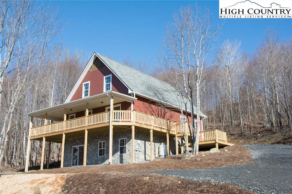 Image number 17 for the current listing