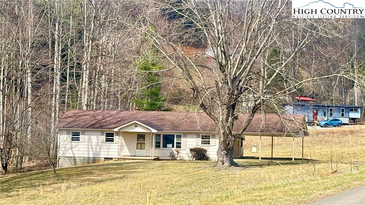 Image number 1 for the current listing