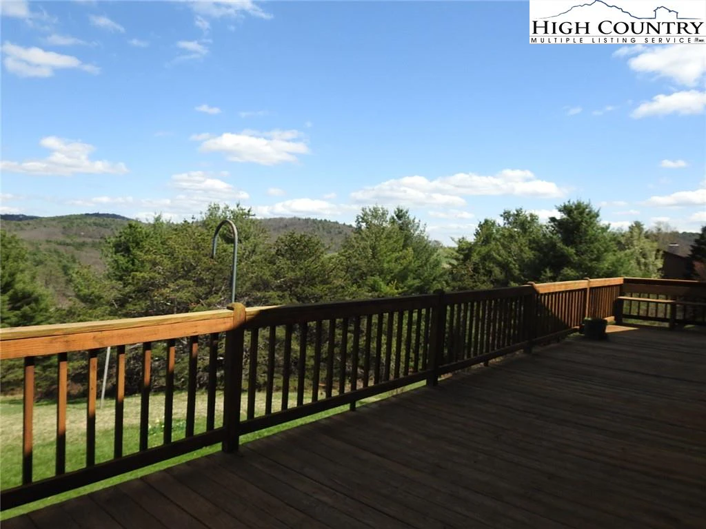 Image number 5 for the current listing