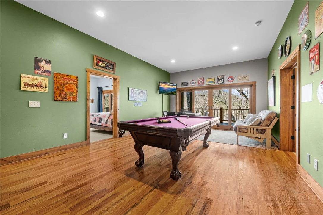 Image number 3 for the current listing