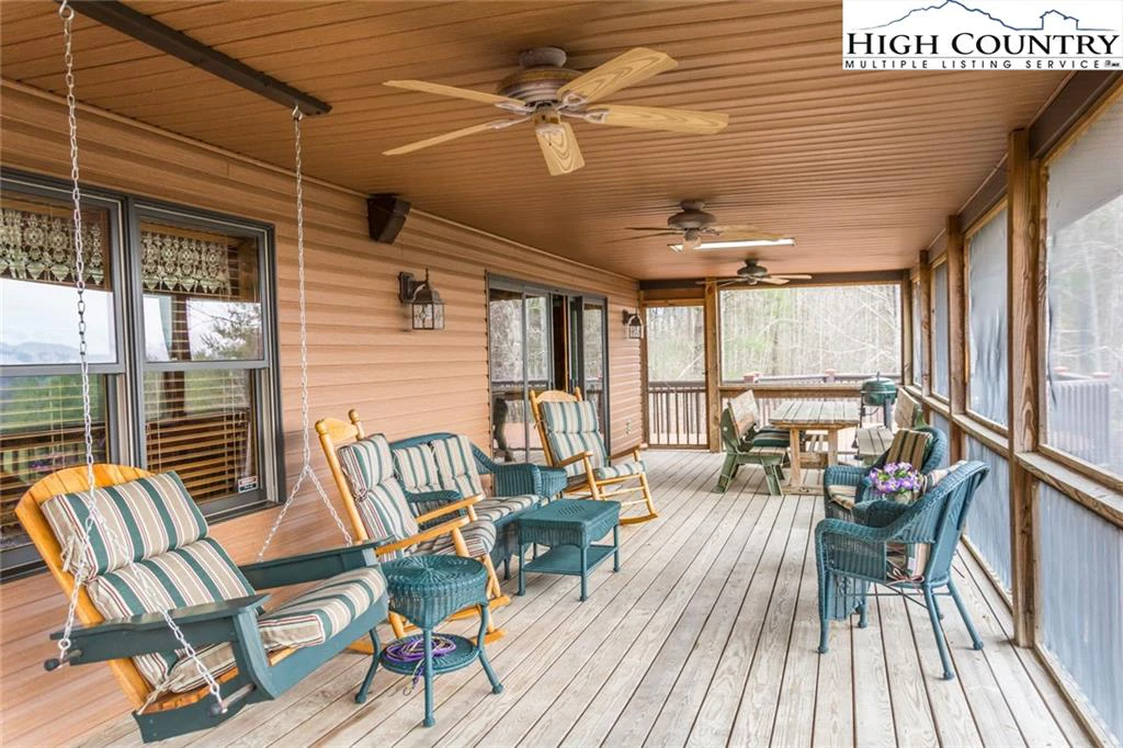 Image number 2 for the current listing