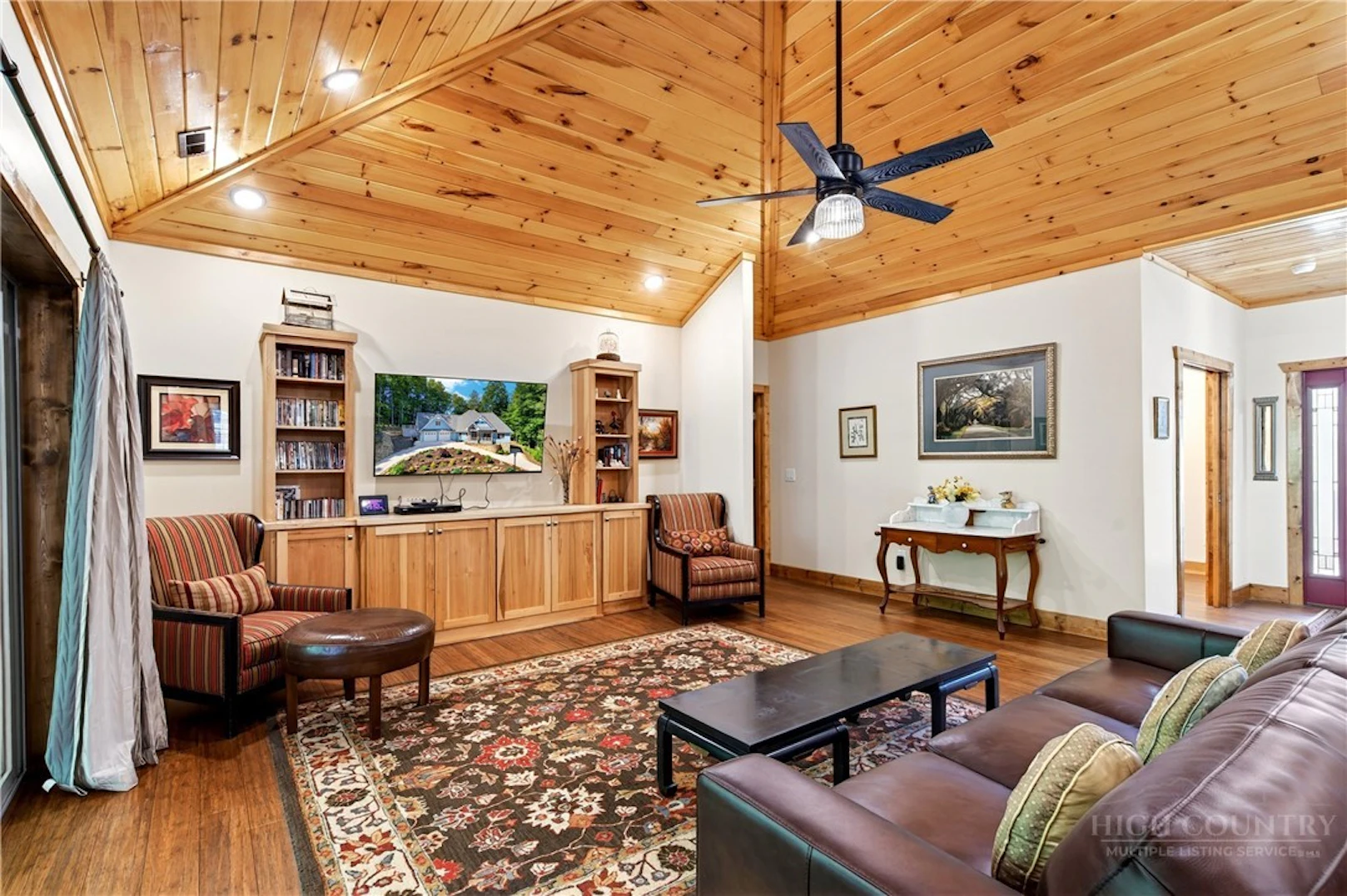 Image number 41 for the current listing