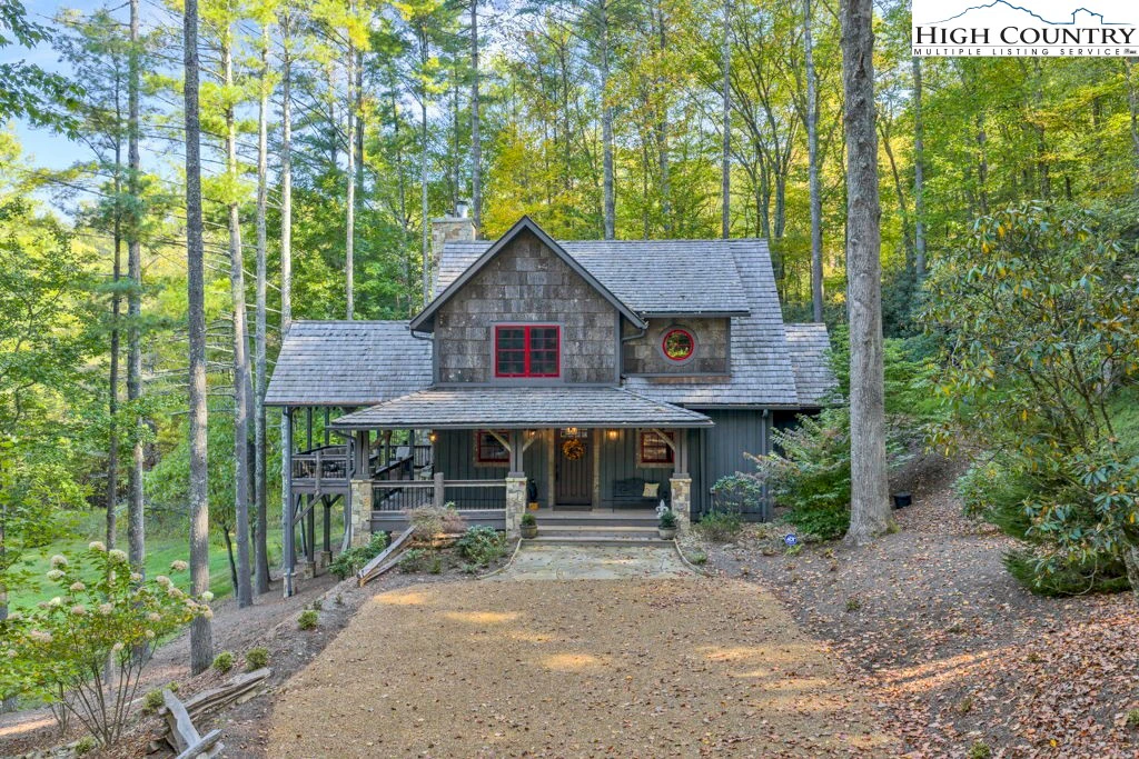 Image number 13 for the current listing