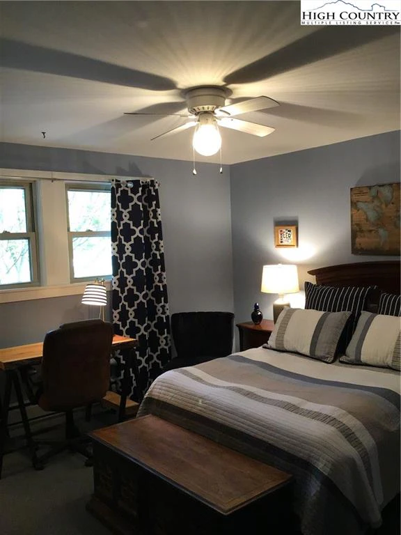 Image number 21 for the current listing