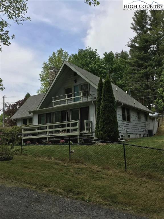 Image number 17 for the current listing