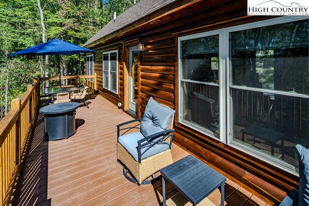 Image number 2 for the current listing