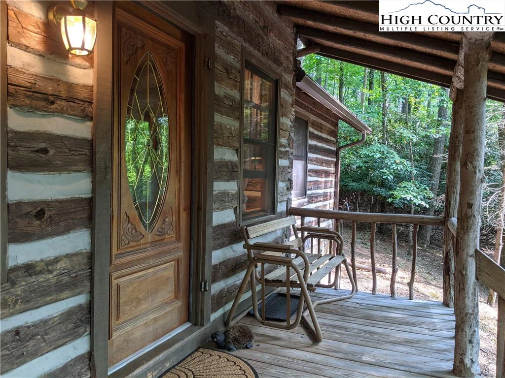 Image number 8 for the current listing