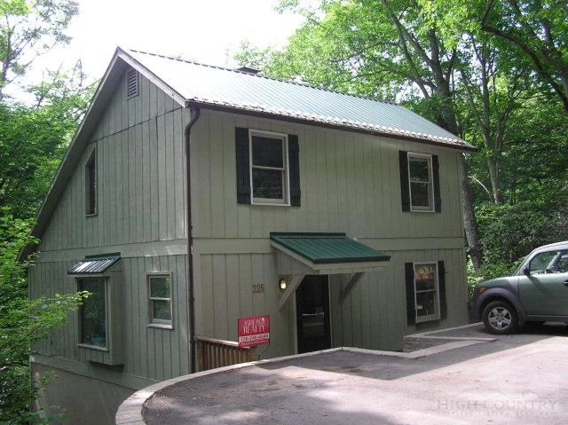 Image number 1 for the current listing