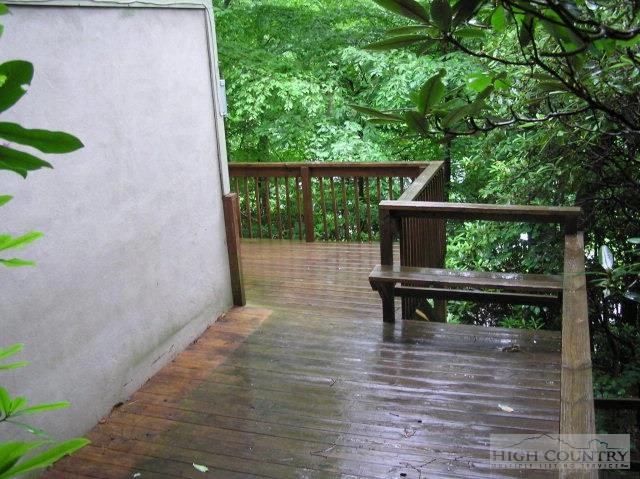 Image number 11 for the current listing