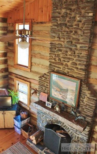 Image number 3 for the current listing