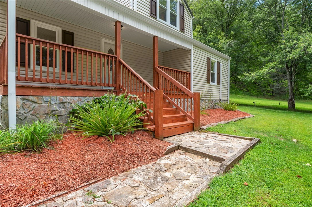 Image number 5 for the current listing