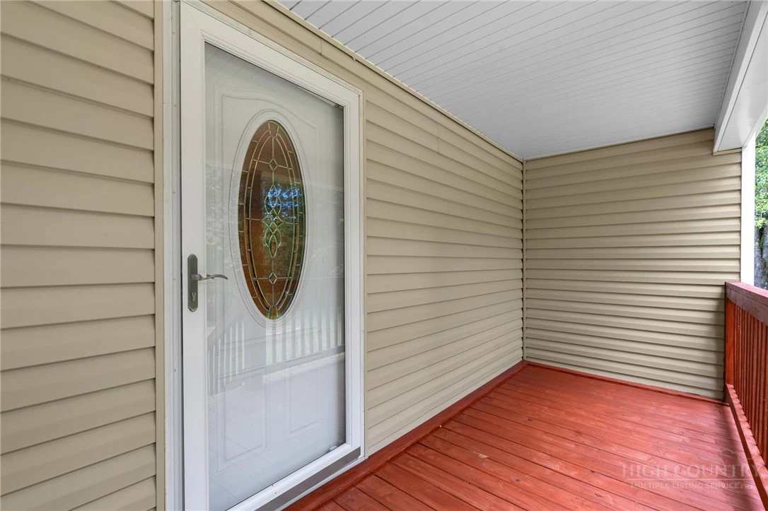 Image number 7 for the current listing