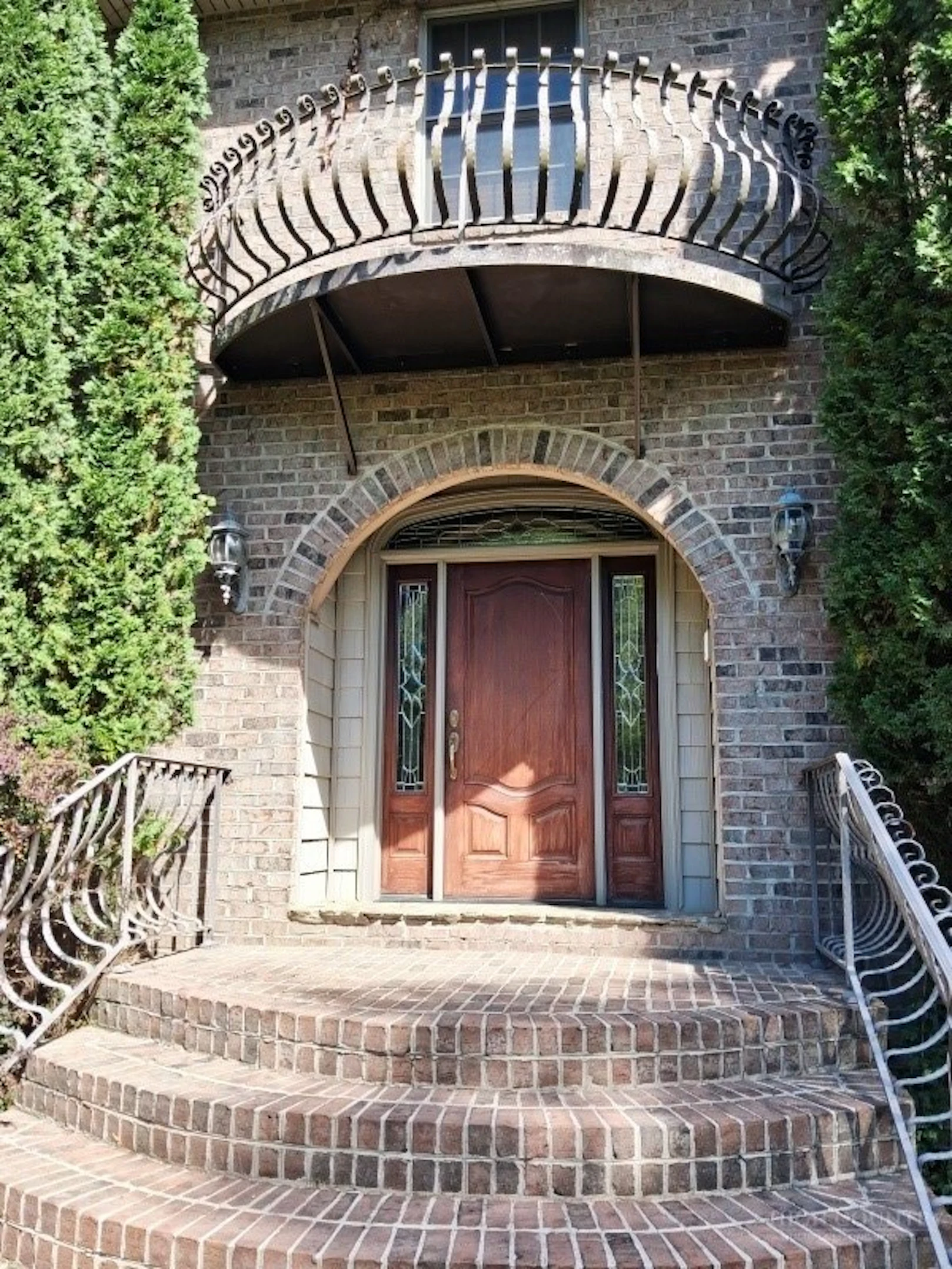 Image number 2 for the current listing