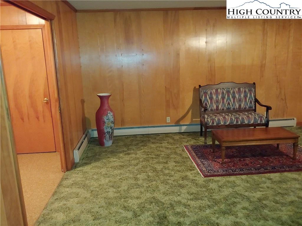 Image number 2 for the current listing