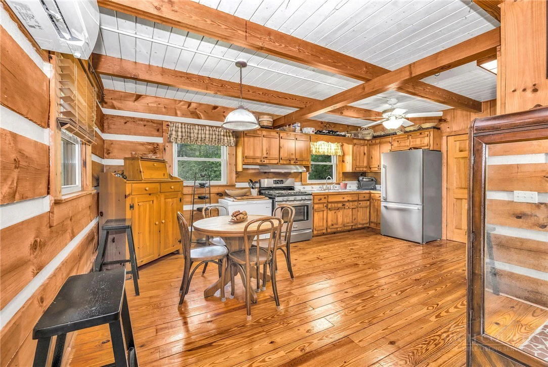 Image number 6 for the current listing