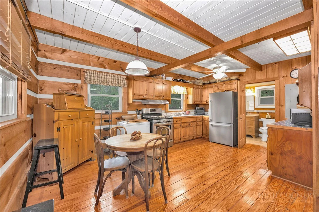 Image number 7 for the current listing