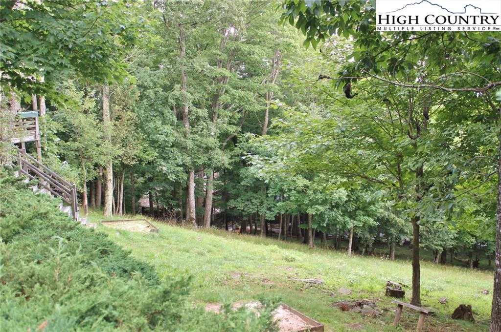 Image number 20 for the current listing