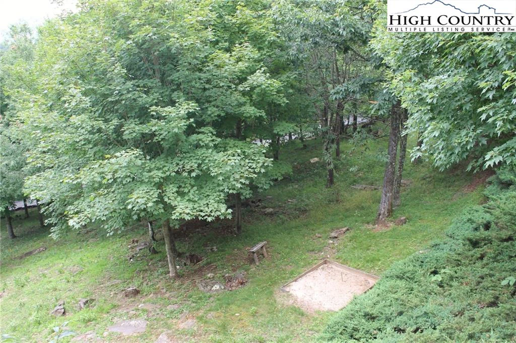 Image number 21 for the current listing