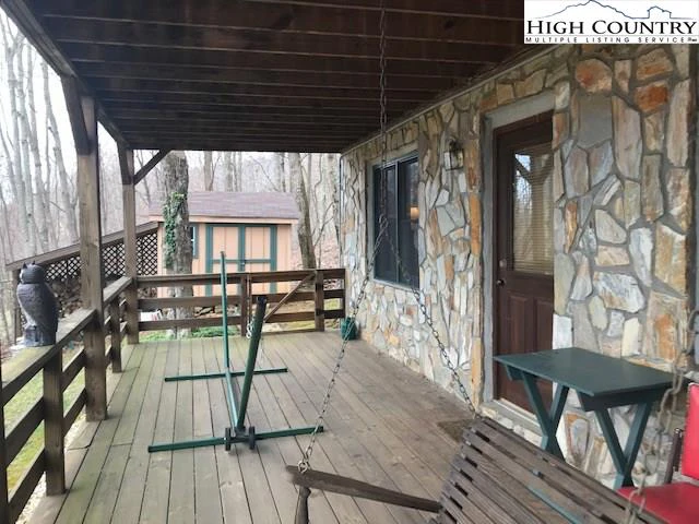 Image number 15 for the current listing