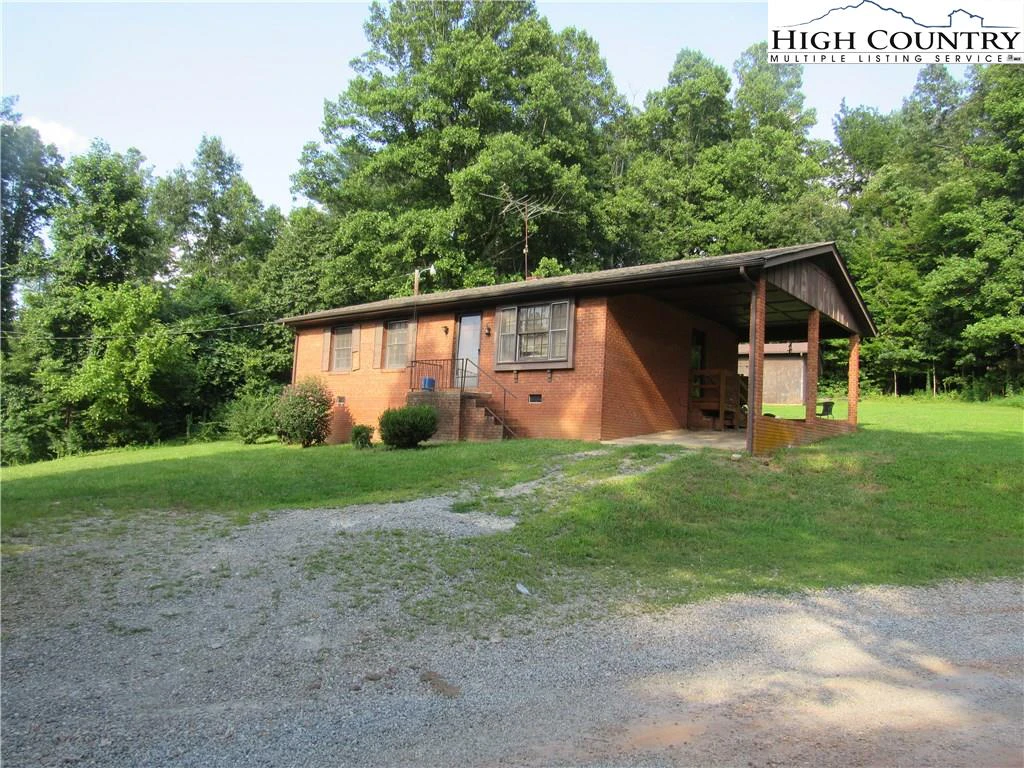 Image number 1 for the current listing