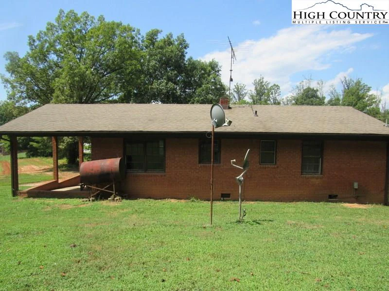 Image number 7 for the current listing