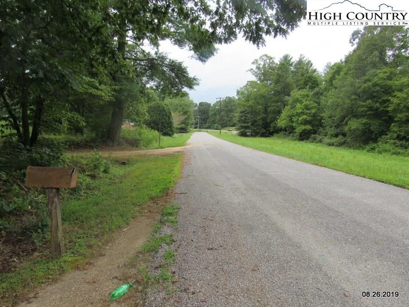 Image number 4 for the current listing