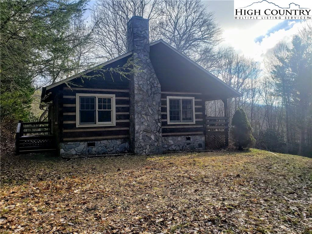 Image number 27 for the current listing