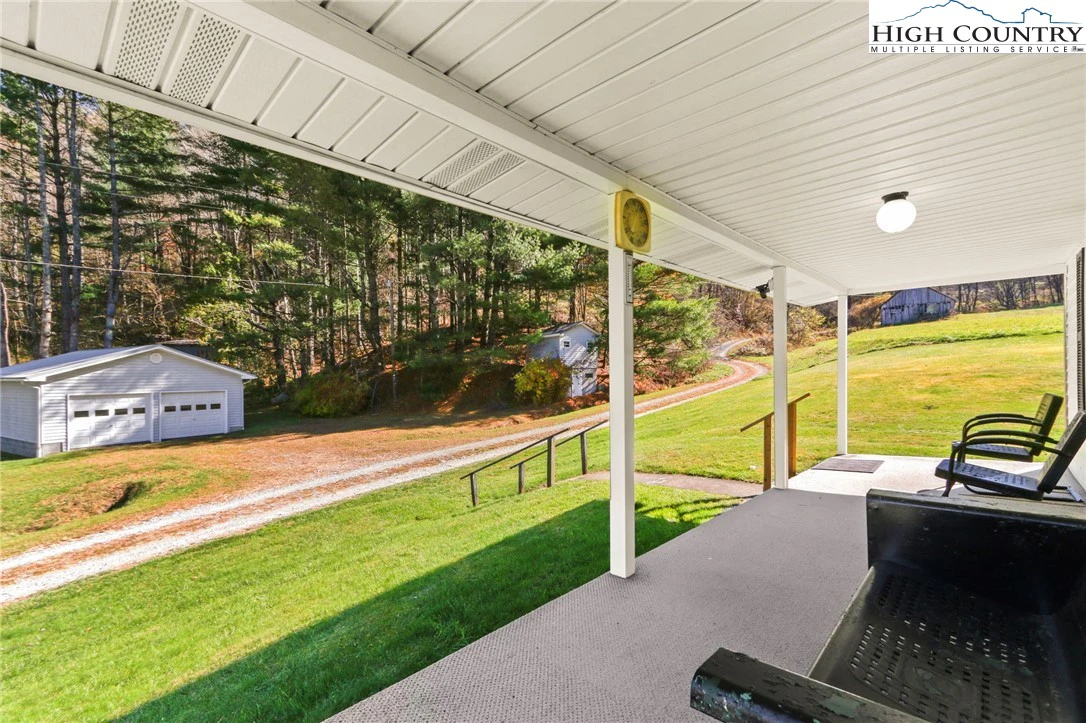 Image number 5 for the current listing