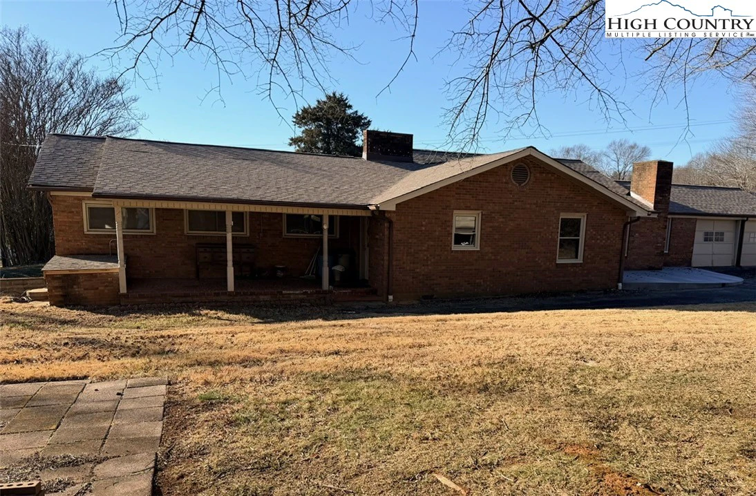 Image number 19 for the current listing