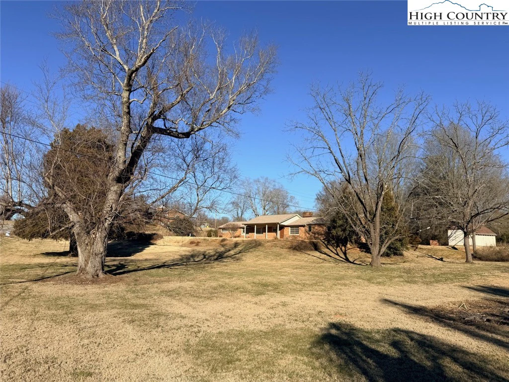 Image number 20 for the current listing