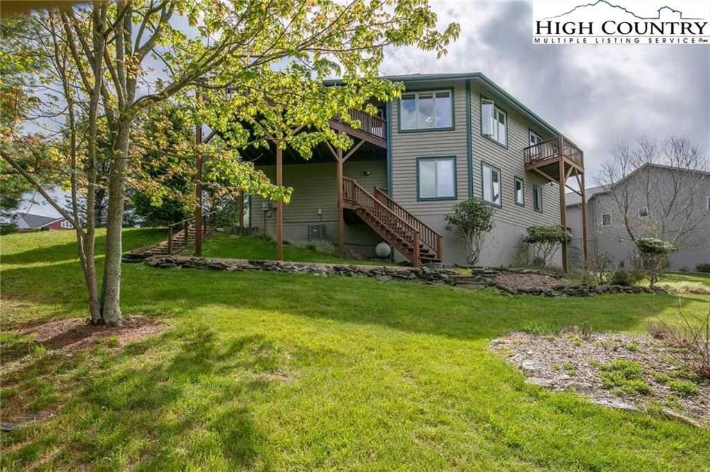 Image number 9 for the current listing
