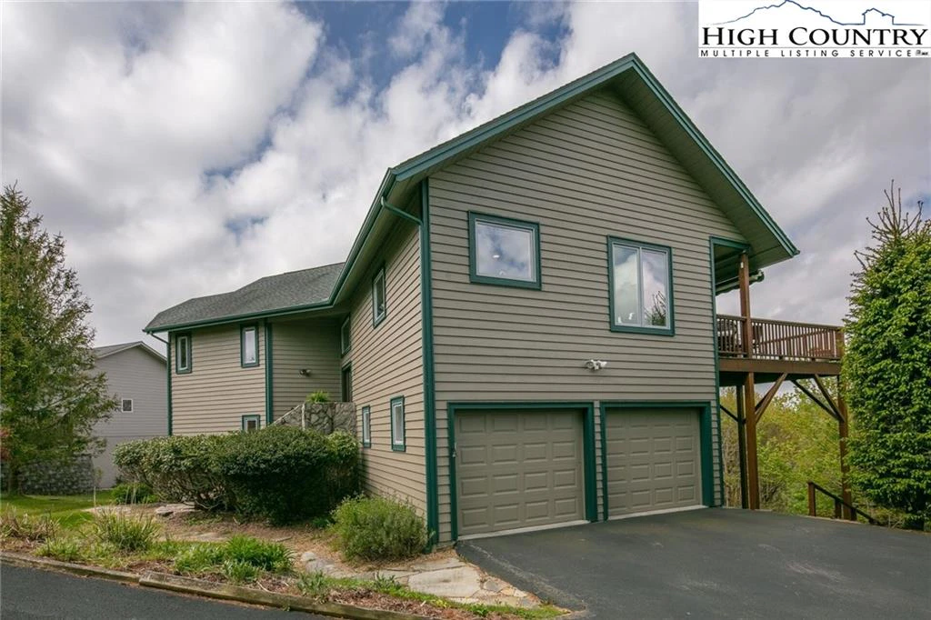 Image number 13 for the current listing