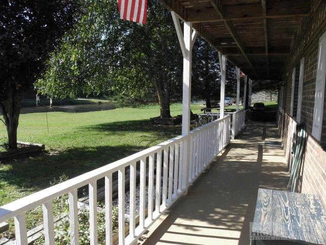 Image number 5 for the current listing