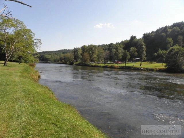 Image number 9 for the current listing